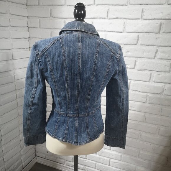 Anne Taylor Loft Ladies Size 6 Medium Wash Button Front Jean Jacket - Picture 2 of 12